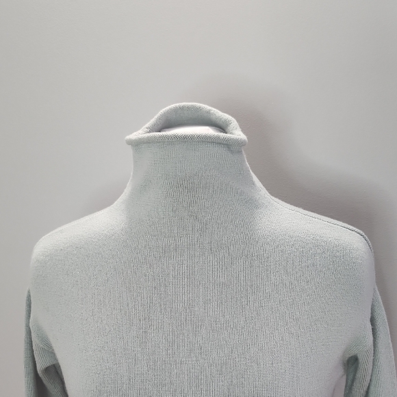 ARITZIA WILFRED 100% merino wool turtle neck crop sweater - Picture 3 of 11